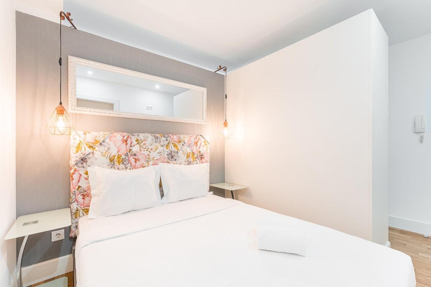 Guestready - Bright Home In The Heart Of Порто Екстериор снимка